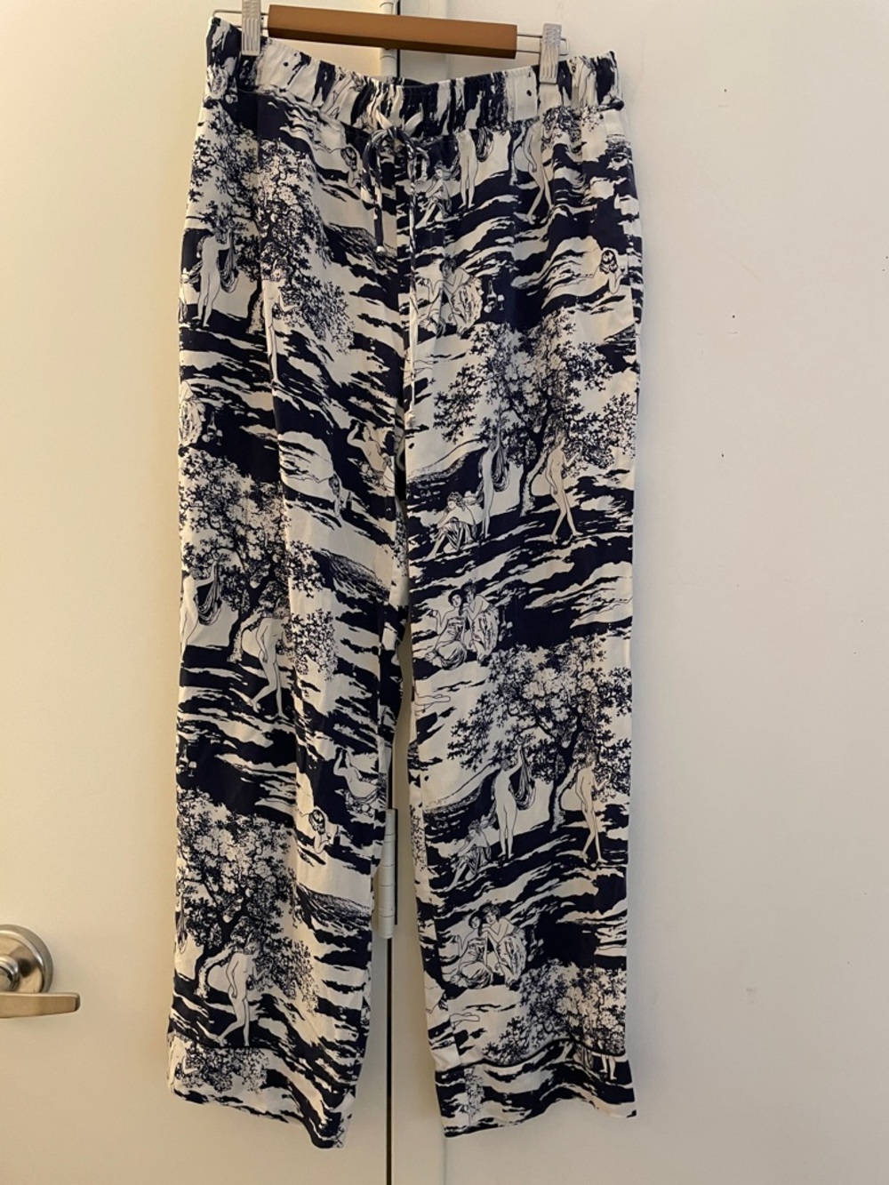 Reformation Navy and White Naked Lunch Scenic Print Flowy Pants Medium